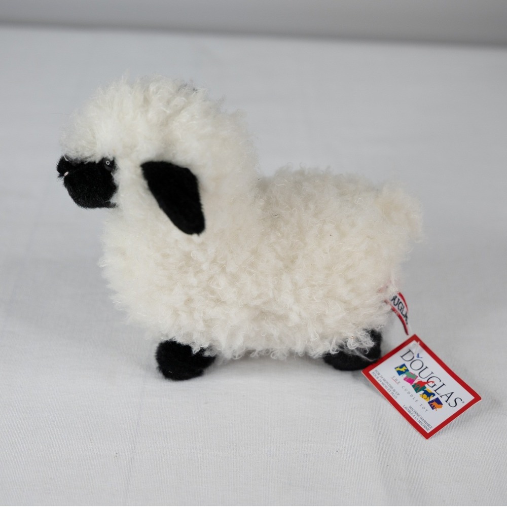 Douglas Blacknose Sheep Plush Toy Small White Black NWT 1532 Shiloh Lamb